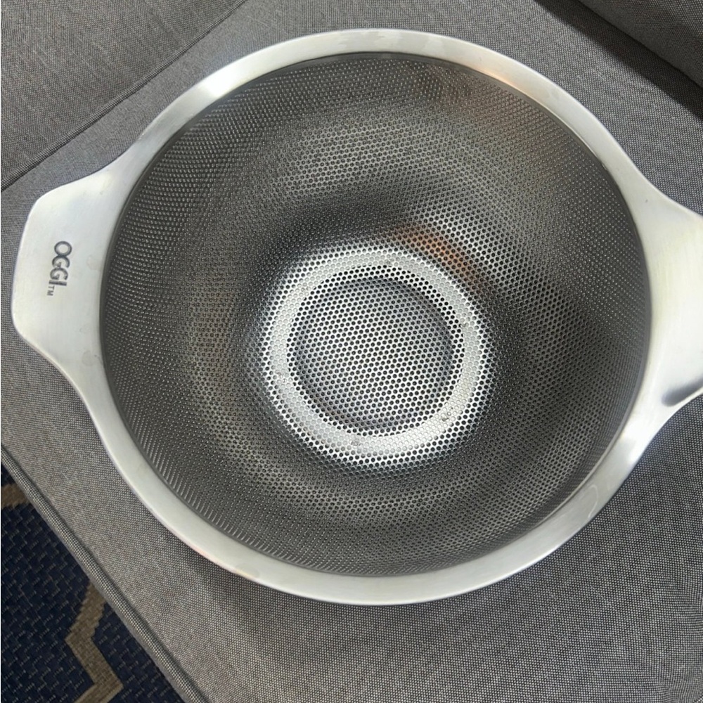 Oggi Stainless Steel Fine Mesh Colander - Silver